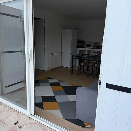 Independant Chez Amel & Remi Apartman